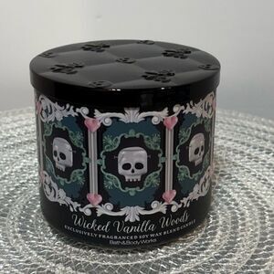BBW Wicked Vanilla Woods 3 Wick Scented Candle NWT